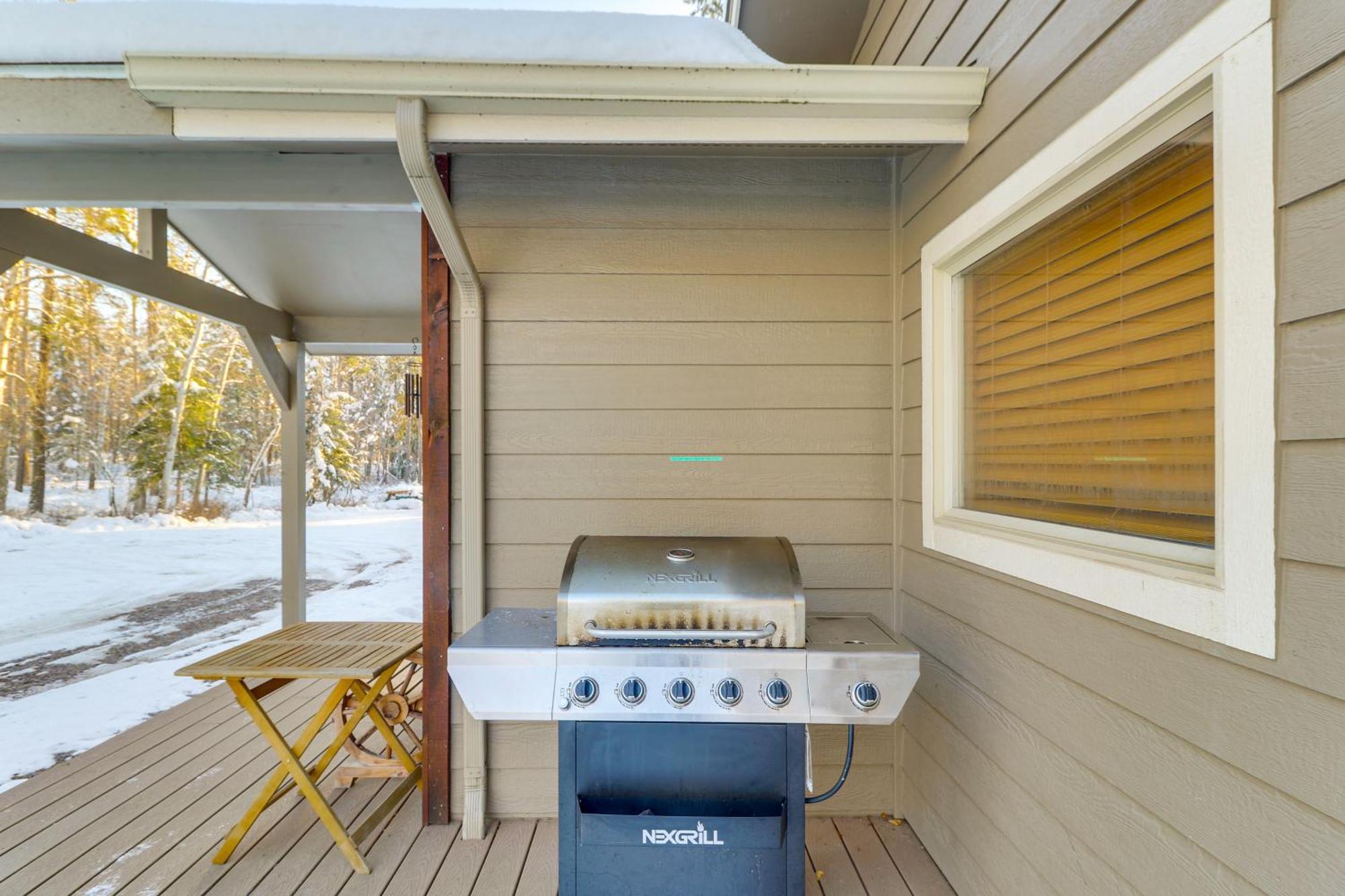 Columbia Falls Private Retreat Pool Table And Deck! Екстер'єр фото