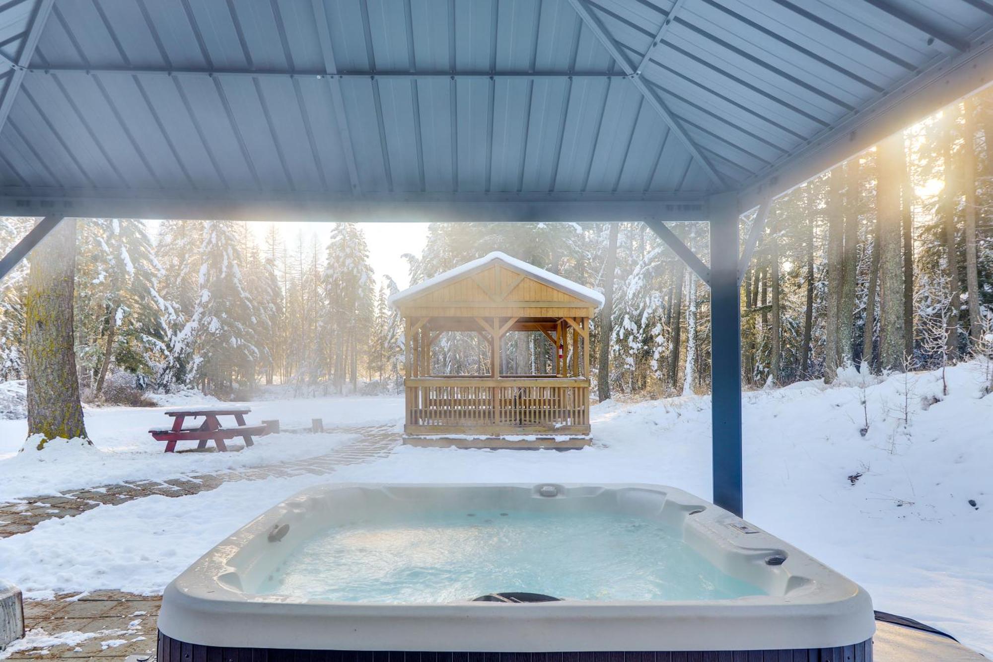 Columbia Falls Private Retreat Pool Table And Deck! Екстер'єр фото