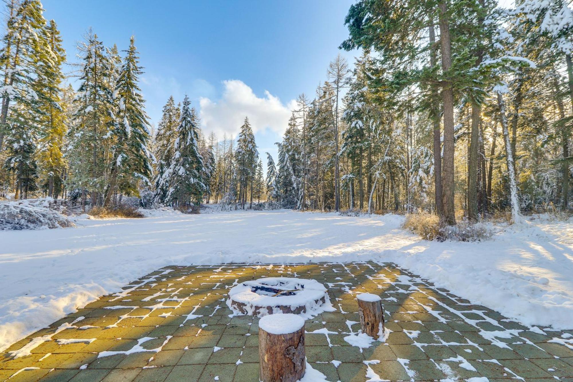 Columbia Falls Private Retreat Pool Table And Deck! Екстер'єр фото